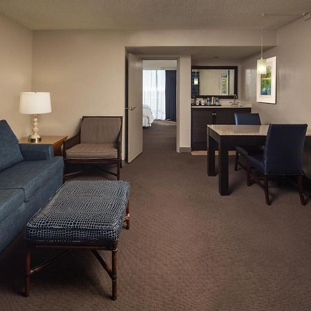 Sheraton Suites Fort Lauderdale at Cypress Creek Buitenkant foto