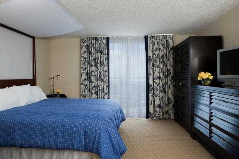 Sheraton Suites Fort Lauderdale at Cypress Creek Kamer foto